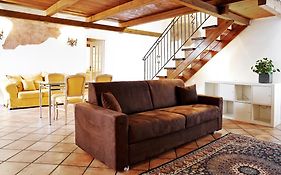 P&P Piazza Bergamo Apartment